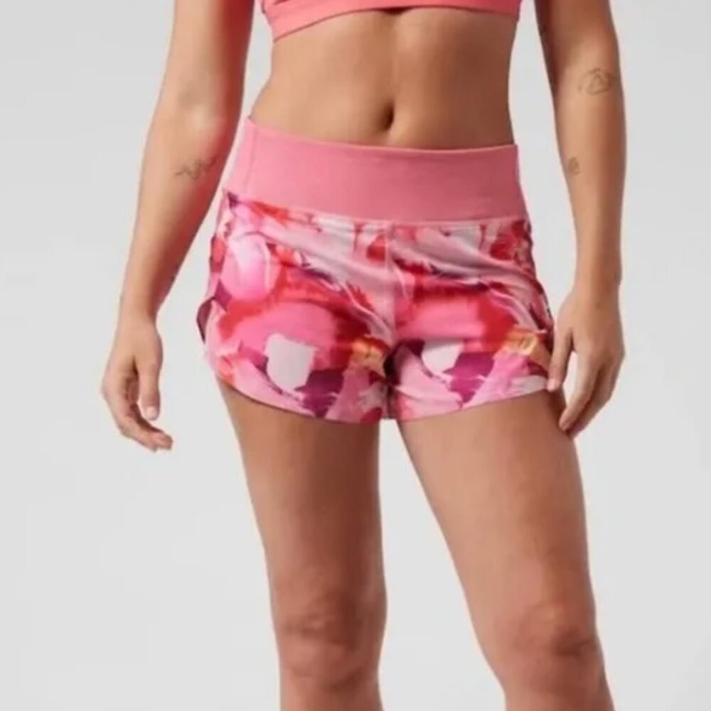 Athleta Printed Run with It 3.5 inch short